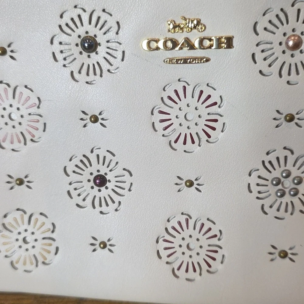 Coach Tea Rose Large Clutch